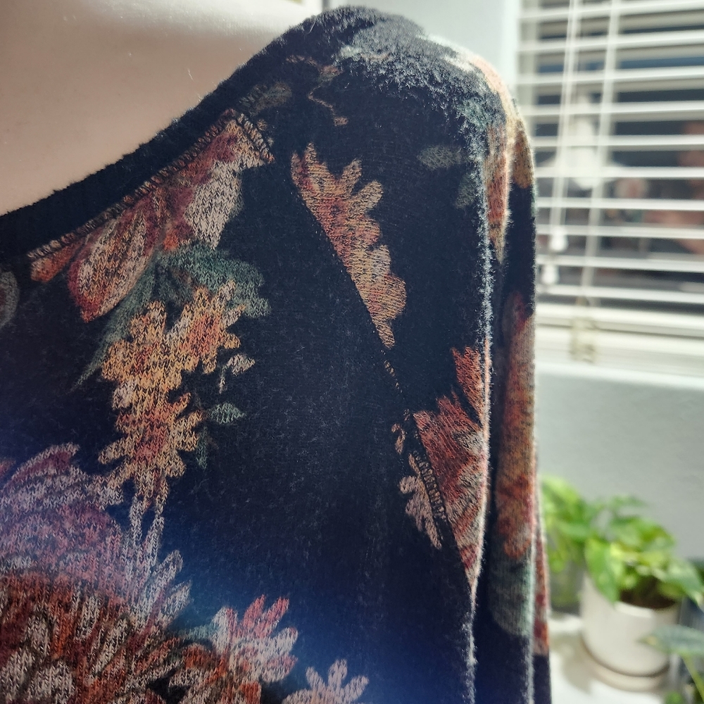 Maurices Floral Top - Picture 5 of 8